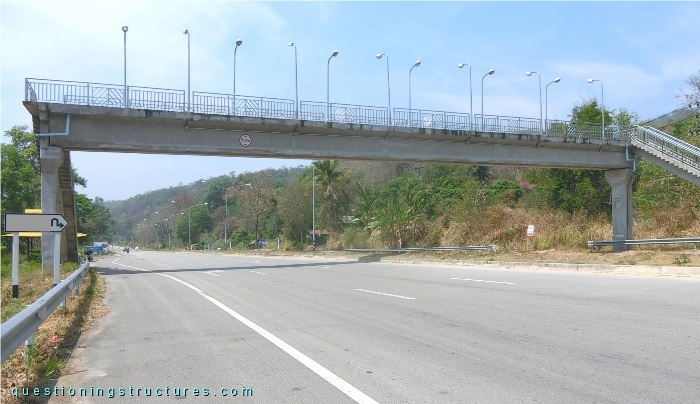 Pedestrian prestressed concrete flyover