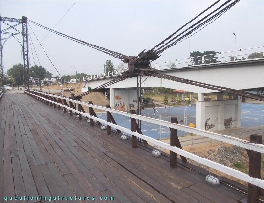 Hybrid cable-stayed suspension bridge (link-image to hybrid cable-stayed suspension bridge 4)