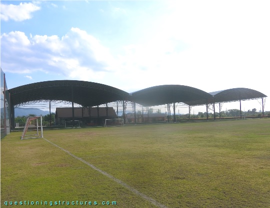 Covered sports court (link-image to sports building 9)