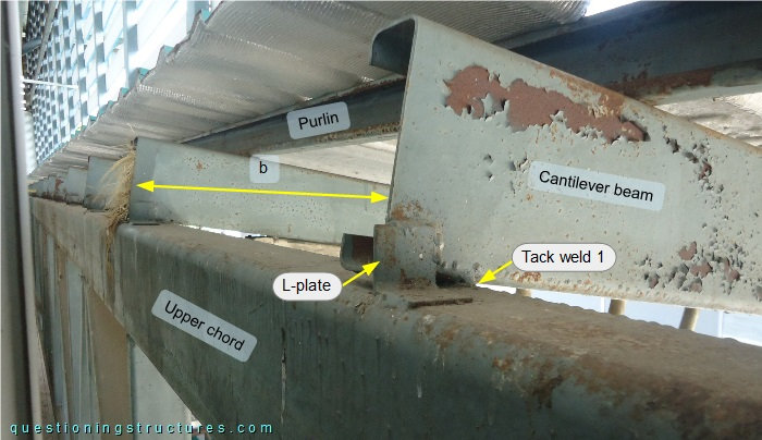 Cantilever connection of a canopy roof with cantilever beams made of lipped channels.