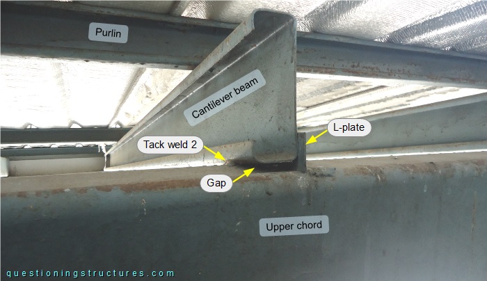 Cantilever connection of a canopy roof with cantilever beams made of lipped channels.