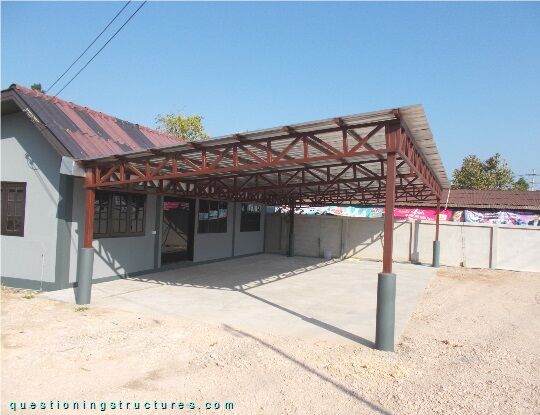 Steel carport with trusses(link-image to comparison 2).